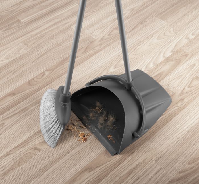 Picture of Kleeneze 100 Dustpan With Broom Set